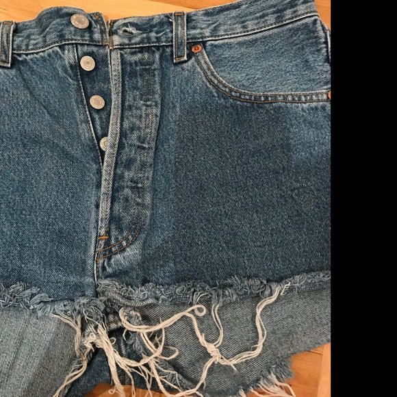 LEVIS Short High Waist Denim Shorts - Picture 4 of 4